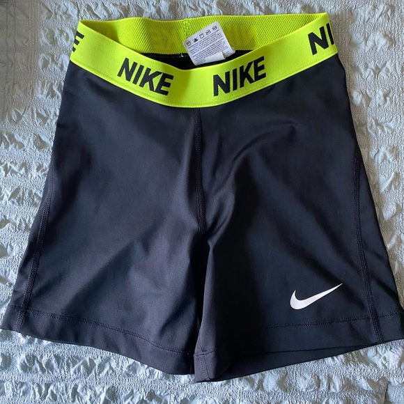 Nike Pants - Nike pro tights